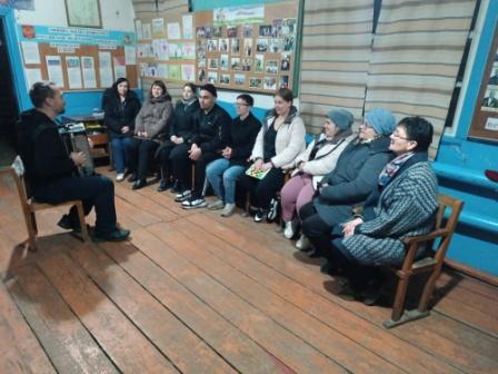 «Эх, гармошечка–душа, до чего же хороша»