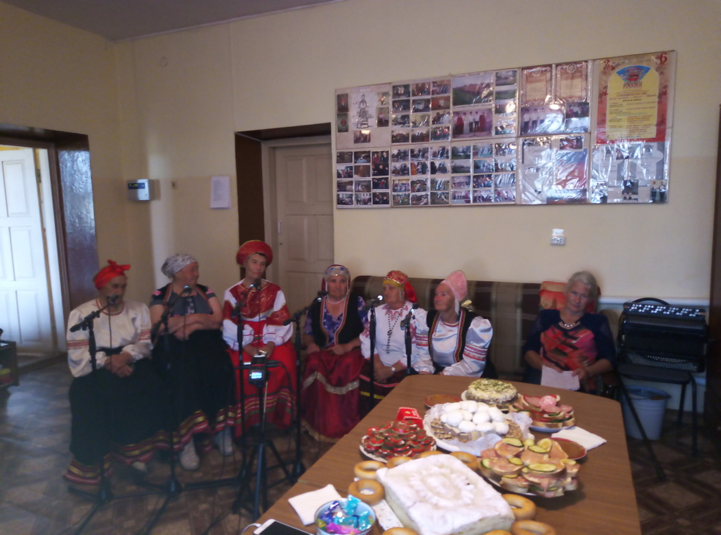 «И снова в памяти война».