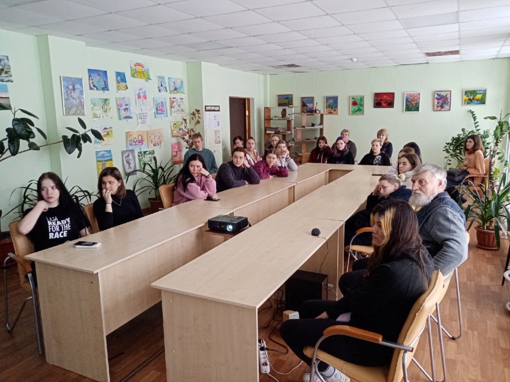 Познавательный час 