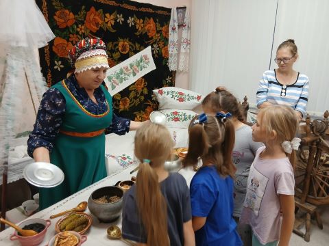 Познавательный час 
