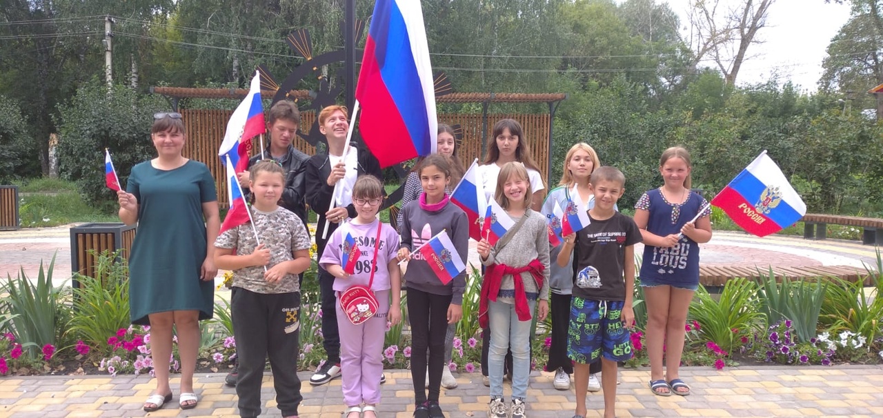 Познавательный час – «Три символа родной державы»