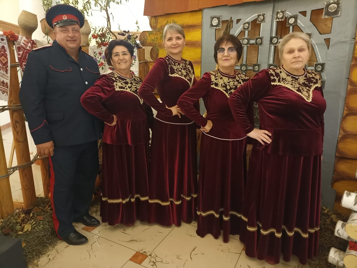 Народный вокальный ансамбль 