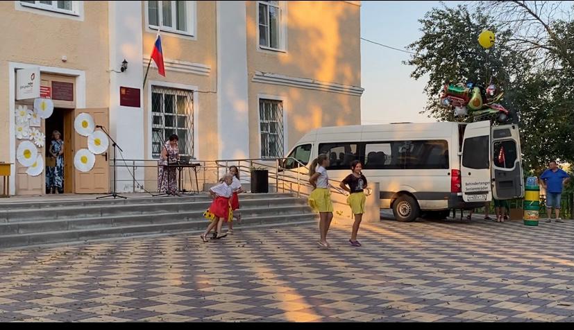 Юдановский ДК приглашает посмотреть видео концерт 