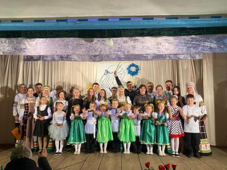 «Мир начинается с мамы»