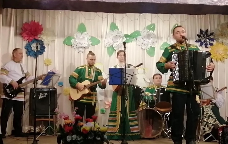 Народный ансамбль русских народных инструментов 