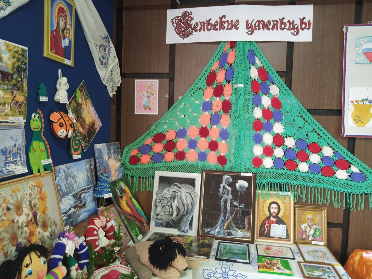 Выставка – «Сельские умельцы»