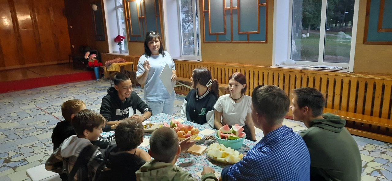 Фольклорный час – «Август праздник припас – трижды празднуется спас»