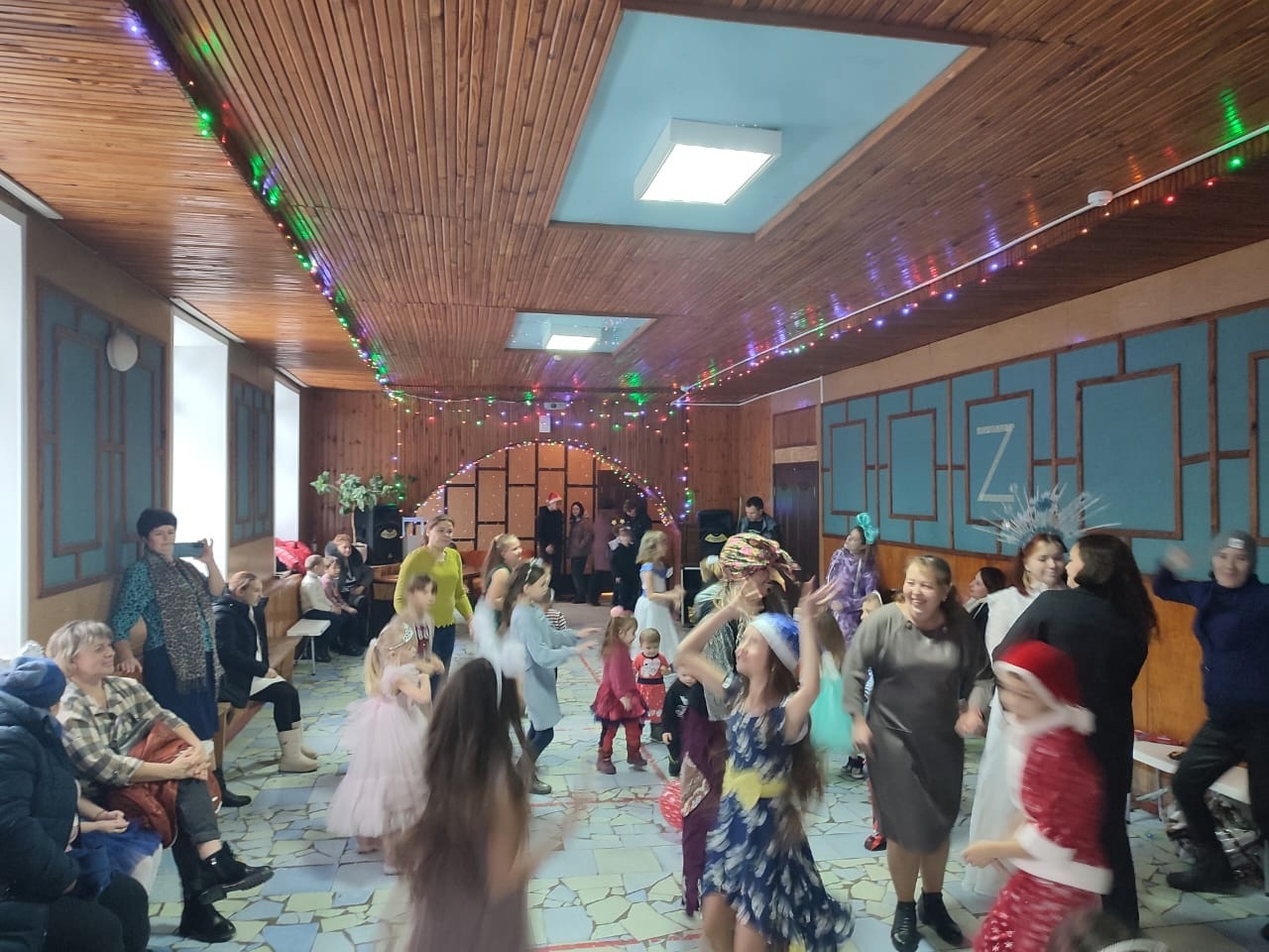 Дискотека всем селом – «Веселое новогодье»