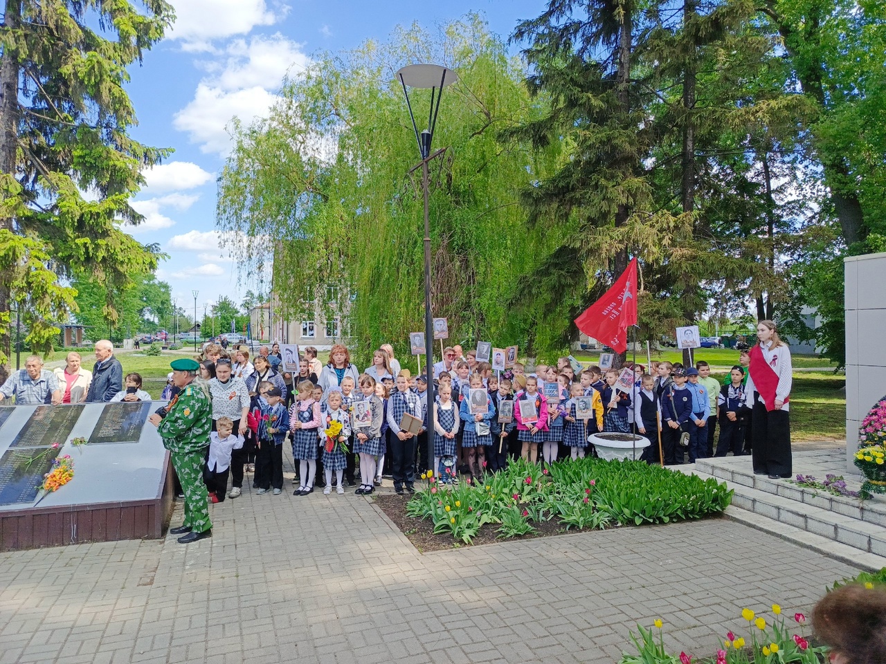 Митинг, возложение цветов «Ваш подвиг жив, неповторим и вечен»