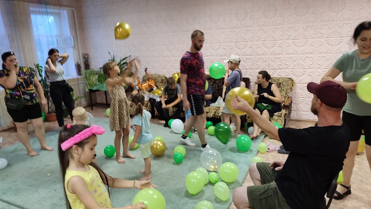  «Мы огромная семья».