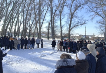 Чтим память героев