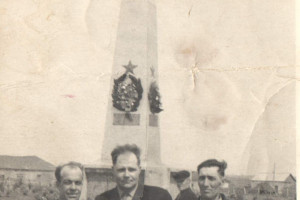 С. ЧЕСМЕНКА ПАМЯТНИК ВОИНАМ