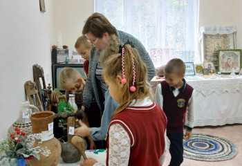 «Знай и почитай свои традиции, но уважай чужие».