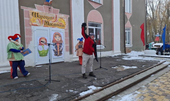 Массовые народные гуляния «В гости на блины»