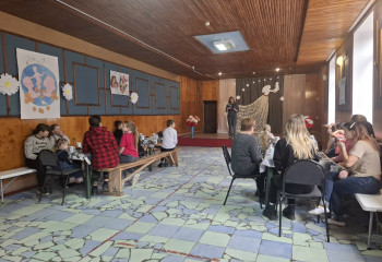 Праздничная программа «Любовью матери наш мир согрет»