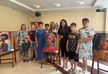 Выставка картин Елены Цымбаловой