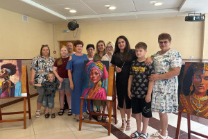 Выставка картин Елены Цымбаловой