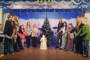 «Веселая путаница у елки»