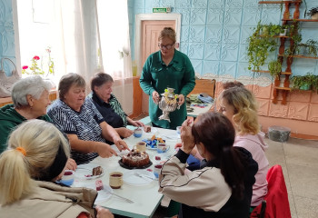 «У самовара»