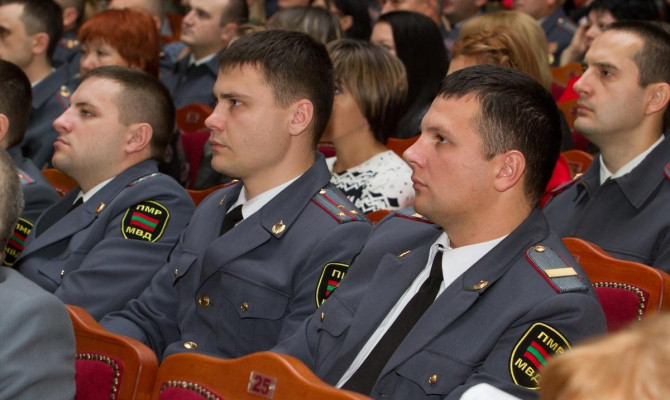 «Наша служба и опасна и трудна»