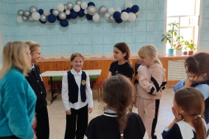 «От улыбки хмурый день светлее» 