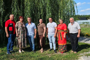 Выездная Концертная бригада РДК продолжает выезды в малонаселённые пункты с концертами