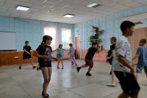 «Веселый час»